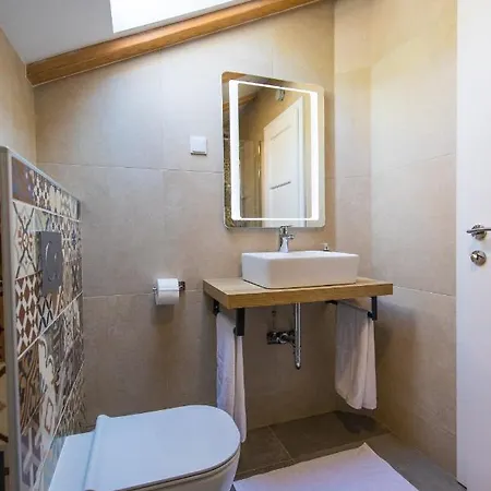 House Maro Vikendica *