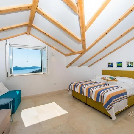 House Maro
