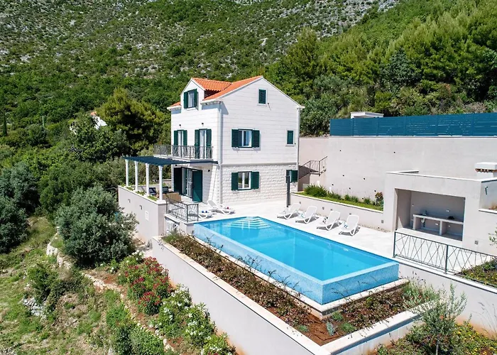 House Maro * Brsečine