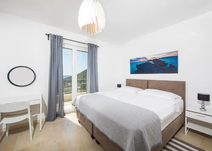 House Maro * Brsečine