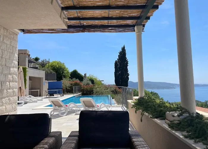 Ferienhaus House Maro